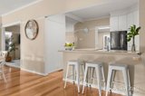https://images.listonce.com.au/custom/160x/listings/17-dobson-avenue-rosanna-vic-3084/265/01951265_img_05.jpg?cShT4iAAkmo