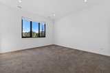 https://images.listonce.com.au/custom/160x/listings/17-dunrossil-close-mulgrave-vic-3170/438/01983438_img_07.jpg?CzbnSGiX2Kg