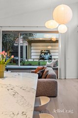 https://images.listonce.com.au/custom/160x/listings/17-edmends-street-brunswick-vic-3056/079/01943079_img_08.jpg?0muvwVO1OLI