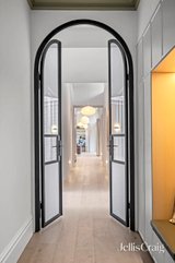 https://images.listonce.com.au/custom/160x/listings/17-edmends-street-brunswick-vic-3056/079/01943079_img_18.jpg?HaQMnkjZrQo