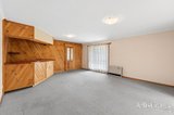 https://images.listonce.com.au/custom/160x/listings/17-edwards-street-sebastopol-vic-3356/101/01988101_img_06.jpg?0CxuJKL_XJ0