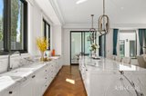 https://images.listonce.com.au/custom/160x/listings/17-ellen-street-balwyn-vic-3103/073/01812073_img_04.jpg?wu3myKrBPmA