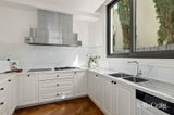 https://images.listonce.com.au/custom/160x/listings/17-ellen-street-balwyn-vic-3103/073/01812073_img_05.jpg?mn4pdJr82T4