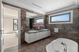 https://images.listonce.com.au/custom/160x/listings/17-ellen-street-balwyn-vic-3103/073/01812073_img_11.jpg?1VYja0gYjL0