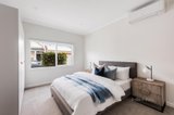 https://images.listonce.com.au/custom/160x/listings/17-erskine-street-albert-park-vic-3206/389/01239389_img_07.jpg?MzUfZSbNa0c