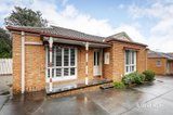https://images.listonce.com.au/custom/160x/listings/17-ester-street-greensborough-vic-3088/874/01933874_img_01.jpg?GqE80SleRkE