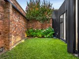 https://images.listonce.com.au/custom/160x/listings/17-ferrars-place-south-melbourne-vic-3205/213/01088213_img_10.jpg?QyGYZLhz0Ns