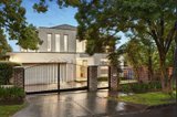 https://images.listonce.com.au/custom/160x/listings/17-freeman-street-balwyn-vic-3103/833/01941833_img_01.jpg?gKOfaFVdWdk