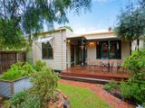 https://images.listonce.com.au/custom/160x/listings/17-freyer-street-williamstown-vic-3016/720/01202720_img_08.jpg?5bM5M3FhrOw