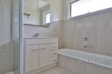 https://images.listonce.com.au/custom/160x/listings/17-galahad-crescent-glen-waverley-vic-3150/980/01969980_img_09.jpg?50ILtC4w4cg