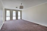 https://images.listonce.com.au/custom/160x/listings/17-galahad-crescent-glen-waverley-vic-3150/980/01969980_img_10.jpg?xgCkyqxAi34