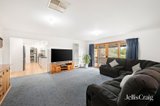 https://images.listonce.com.au/custom/160x/listings/17-garlepp-street-coldstream-vic-3770/065/01833065_img_04.jpg?fRksw0frVRY