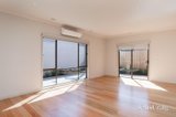 https://images.listonce.com.au/custom/160x/listings/17-gladstone-street-lilydale-vic-3140/168/01922168_img_07.jpg?QBYbIGR7qKA