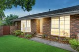 https://images.listonce.com.au/custom/160x/listings/17-glen-ebor-avenue-blackburn-vic-3130/196/01185196_img_12.jpg?OAZvm96HPHY