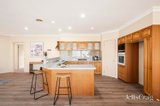 https://images.listonce.com.au/custom/160x/listings/17-glencoe-place-lilydale-vic-3140/202/01813202_img_03.jpg?8DsvGL-YFks