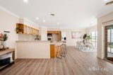 https://images.listonce.com.au/custom/160x/listings/17-glencoe-place-lilydale-vic-3140/202/01813202_img_04.jpg?tsN5oOWTFeI