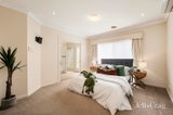 https://images.listonce.com.au/custom/160x/listings/17-glencoe-place-lilydale-vic-3140/202/01813202_img_06.jpg?KQNGFlcRa28