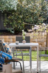 https://images.listonce.com.au/custom/160x/listings/17-glencoe-place-lilydale-vic-3140/202/01813202_img_12.jpg?6c4-lROWaTw