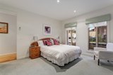 https://images.listonce.com.au/custom/160x/listings/17-glenice-avenue-blackburn-south-vic-3130/257/00094257_img_07.jpg?FQqeF_HqJA8