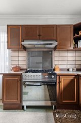 https://images.listonce.com.au/custom/160x/listings/17-glenlyon-road-brunswick-vic-3056/473/01954473_img_05.jpg?ImbVQ0G2W58