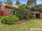 https://images.listonce.com.au/custom/160x/listings/17-graneby-rise-mount-evelyn-vic-3796/366/01526366_img_02.jpg?rWm-_YzjqfM