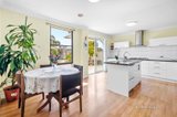 https://images.listonce.com.au/custom/160x/listings/17-hardy-street-mornington-vic-3931/320/01596320_img_03.jpg?urDlsNYilGU