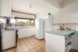 https://images.listonce.com.au/custom/160x/listings/17-helene-street-eltham-vic-3095/580/01988580_img_05.jpg?pxA6RnvD7ck