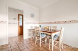 https://images.listonce.com.au/custom/160x/listings/17-helene-street-eltham-vic-3095/580/01988580_img_06.jpg?pbYquTlNOwc