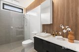 https://images.listonce.com.au/custom/160x/listings/17-henry-street-doncaster-vic-3108/111/01976111_img_10.jpg?OuZJsbU44-E