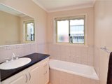 https://images.listonce.com.au/custom/160x/listings/17-herbert-street-belmont-vic-3216/753/01699753_img_05.jpg?DTP8wqGUYGY