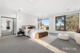 https://images.listonce.com.au/custom/160x/listings/17-hillside-road-mount-waverley-vic-3149/296/01973296_img_13.jpg?yd9SIgtUKPA