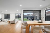 https://images.listonce.com.au/custom/160x/listings/17-hobart-street-bentleigh-vic-3204/732/01933732_img_08.jpg?_IMX_0HiV6E