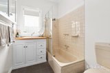 https://images.listonce.com.au/custom/160x/listings/17-howitt-street-black-hill-vic-3350/090/01814090_img_13.jpg?BRSqmXDoVkQ