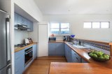 https://images.listonce.com.au/custom/160x/listings/17-howitt-street-northcote-vic-3070/081/00831081_img_10.jpg?p-YIsCvPwRQ