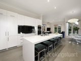 https://images.listonce.com.au/custom/160x/listings/17-irymple-avenue-kew-east-vic-3102/953/01684953_img_04.jpg?3z424ikjPq0