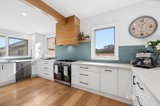 https://images.listonce.com.au/custom/160x/listings/17-jeffreys-street-woodend-vic-3442/977/01947977_img_07.jpg?CrHQyGF_cP0
