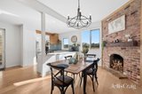 https://images.listonce.com.au/custom/160x/listings/17-jeffreys-street-woodend-vic-3442/977/01947977_img_08.jpg?b_womHVb6Bw