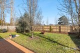 https://images.listonce.com.au/custom/160x/listings/17-jeffreys-street-woodend-vic-3442/977/01947977_img_17.jpg?SnZxhqDC8xw