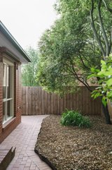 https://images.listonce.com.au/custom/160x/listings/17-john-street-eltham-vic-3095/778/01609778_img_17.jpg?n32bGdv4PUk