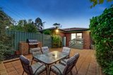 https://images.listonce.com.au/custom/160x/listings/17-jousting-place-glen-waverley-vic-3150/316/00244316_img_09.jpg?9BOO62G54g0