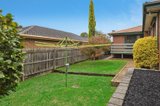 https://images.listonce.com.au/custom/160x/listings/17-jousting-place-glen-waverley-vic-3150/316/00244316_img_10.jpg?g4IZtplK5YM