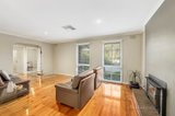 https://images.listonce.com.au/custom/160x/listings/17-justin-court-wantirna-south-vic-3152/409/00624409_img_04.jpg?S8fApudNC6A