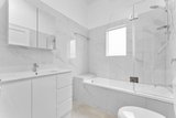 https://images.listonce.com.au/custom/160x/listings/17-kellett-street-northcote-vic-3070/615/01943615_img_05.jpg?6uQ76Y82nxQ