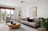 https://images.listonce.com.au/custom/160x/listings/17-kelvin-avenue-montmorency-vic-3094/247/01771247_img_03.jpg?E3jkBoCKW4Q