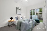 https://images.listonce.com.au/custom/160x/listings/17-kendall-street-hampton-vic-3188/792/01767792_img_13.jpg?9WuV9xGGL7k