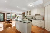 https://images.listonce.com.au/custom/160x/listings/17-kenmare-street-mont-albert-north-vic-3129/879/00655879_img_05.jpg?iprzWGhYvCc