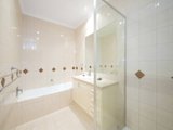 https://images.listonce.com.au/custom/160x/listings/17-kingswood-rise-box-hill-south-vic-3128/366/01685366_img_02.jpg?oFJ1HFdlYdk