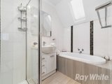 https://images.listonce.com.au/custom/160x/listings/17-kolonga-court-vermont-south-vic-3133/197/01660197_img_08.jpg?X26HIFqHxQk