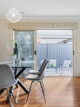 https://images.listonce.com.au/custom/160x/listings/17-lambrigg-place-doreen-vic-3754/715/01732715_img_07.jpg?QFdwkJqE_3M