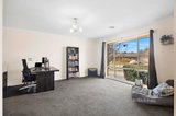 https://images.listonce.com.au/custom/160x/listings/17-lawrence-park-drive-castlemaine-vic-3450/381/01540381_img_02.jpg?mslhYQkLggk